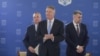 Fostul președinte al României, Klaus Iohannis, și foștii premieri Marcel Ciolacu (PSD) și Nicolae Ciucă (PNL).