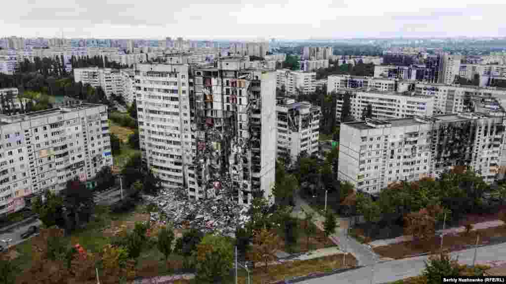 Разрушения в Салтовке, одном из районов Харькова. 13 сентября 2022 года. 