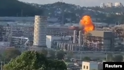 Взрыв на нефтеперерабатывающем заводе в Туапсе в результате атаки украинских дронов. Архивное фото