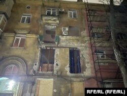 Жилой дом, где продолжается ремонт после бомбардировок