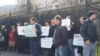 Участники акции заявляют, что случаи подброса правоохранителями наркотиков в последнее время происходят все чаще