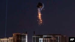 Apărarea aeriană ucraineană interceptează o dronă Shahed deasupra Kievului. 30 mai 2023. Fotografie de arhivă