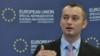Младэнаў: «Спадзяюся, што палітвязьні выйдуць з турмаў і будуць удзельнічаць у дыялёгу пра будучыню Беларусі»