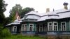 Сядзіба Багудзенкі ў мястэчку Поразава Сьвіслацкага раён, тут спалучаюцца рысы барока і клясыцызму