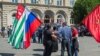 Количество этнических русских в Абхазии значительно сократилось после грузино-абхазской войны. Сегодня в республике проживает около 22 тысяч русских, в основном представители старшего поколения