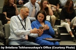 Канфэрэнцыя "Новая Беларусь" у Варшаве. 9 жніўня. Сяргей і Сьвятлана Ціханоўскія.