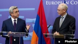 Belgium - European Council President Herman Van Rompuy (R) meets with Armenian President Serzh Sarkisian in Brussels, 06Mar2012.