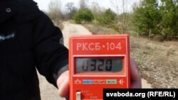 Замер радыяцыі дазымэтрам