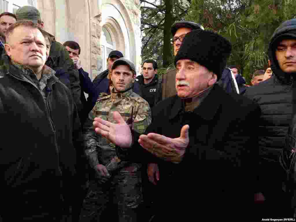 Акция сторонников власти