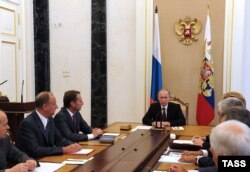 Vladimir Putin conduce Consiliul de Securitate al Federației Ruse astăzi la Moscova.