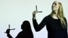 Шведската актерка и режисерка Ана Петерсен во изведба на „Госпоѓица Јулија“ на Стриндберг.