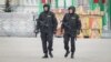 Узброеныя амапаўцы ў цэнтры сталіцы