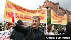В штабе Джамболата Тедеева полагают, что визит Нарышкина - это сдерживающий фактор для Кокойты
