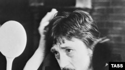 Владимир Высоцкий на съемках "Маленьких трагедий"