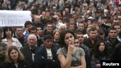 Митинг во Владикавказе 15 сентября. Так начиналась серия митингов осетинской молодежи