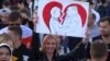 «Ён цяпер падлізваецца да Крамля, але сытуацыя крытычная». Палітоляг Дзьмітры Балкунец пра тое, ці будзе Расея падтрымліваць Лукашэнку