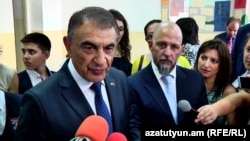 Armenia - Parliament speaker Ara Babloyan speaks to journalists, 1Sept2017.