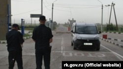 Російський пункт пропуску на адмінкордоні з Кримом. Архівне фото