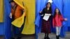 Дауыс беріп жатқан азаматтар. Киев, 31 наурыз 2019 жыл.