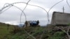 Проволочные заграждения около административной границы с Абхазией 