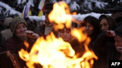 Пока жильцы района разбираются с властями, сотрудники "Энергоресурса" уже пару раз отключали в их домах свет.