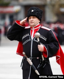 Александр Власов
