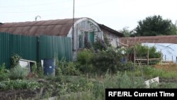 Тәжікстаннан Ресейге қоныс аударған отбасы тұрып жатқан уақытша баспана. 