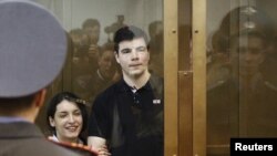 Никита Тихонов и Евгения Хасис